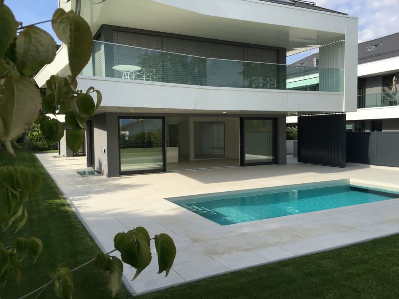 Villa · 1025 Saint-Sulpice